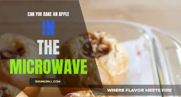 Quick and Easy: How to Bake an Apple in the Microwave